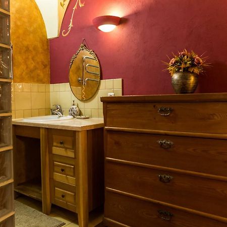 Antique Old Town Studio By Urban Rent Apartment Вилнюс Екстериор снимка