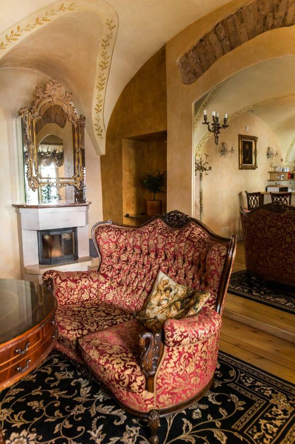Antique Old Town Studio By Urban Rent Apartment Вилнюс Екстериор снимка